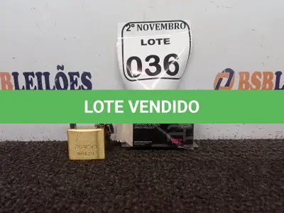 LOTE 036 - 02 CADEADOS DE LATÃO MARCA PADO(NOVO). (NO ESTADO) ATENÇÃO! FAZER A VISITAÇÃO ANTES DE ARREMATAR, NÃO SABEMOS SE FUNCIONA. LEILÃO NÃO TEM GARANTIA E NEM DEVOLUÇÃO, SUJEITO A POSSÍVEIS AVARIAS VISÍVEIS/OCULTAS E/OU AUSÊNCIA DE COMPONENTES.