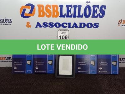 LOTE 108 - 05 REFLETORES LED AMBIENTE EXTERNO 100W(NOVO). (NO ESTADO) ATENÇÃO! FAZER A VISITAÇÃO ANTES DE ARREMATAR, NÃO SABEMOS SE FUNCIONA. LEILÃO NÃO TEM GARANTIA E NEM DEVOLUÇÃO, SUJEITO A POSSÍVEIS AVARIAS VISÍVEIS/OCULTAS E/OU AUSÊNCIA DE COMPONENTES.
