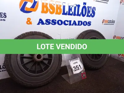 LOTE 351 - 02 PNEUS EM EVA EIXO(NOVO) (NO ESTADO) ATENÇÃO! FAZER A VISITAÇÃO ANTES DE ARREMATAR, NÃO SABEMOS SE FUNCIONA. LEILÃO NÃO TEM GARANTIA E NEM DEVOLUÇÃO, SUJEITO A POSSÍVEIS AVARIAS VISÍVEIS/OCULTAS E/OU AUSÊNCIA DE COMPONENTES.