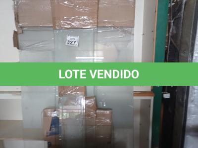 LOTE 327 - 01 LOTE C/VÁRIO VIDROS AVULSOS TAMANHOS DIVERSOS. (NO ESTADO) ATENÇÃO! FAZER A VISITAÇÃO ANTES DE ARREMATAR, NÃO SABEMOS SE FUNCIONA. LEILÃO NÃO TEM GARANTIA E NEM DEVOLUÇÃO, SUJEITO A POSSÍVEIS AVARIAS VISÍVEIS/OCULTAS E/OU AUSÊNCIA DE COMPONENTES.