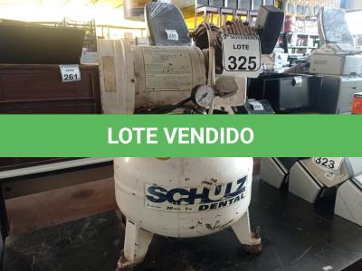 LOTE 325 - 01 COMPRESSOR ODONTOLÓGICO MARCA SCHULZ MODELO MSV6-30 C/AVARIAS. (NO ESTADO) ATENÇÃO! FAZER A VISITAÇÃO ANTES DE ARREMATAR, NÃO SABEMOS SE FUNCIONA. LEILÃO NÃO TEM GARANTIA E NEM DEVOLUÇÃO, SUJEITO A POSSÍVEIS AVARIAS VISÍVEIS/OCULTAS E/OU AUSÊNCIA DE COMPONENTES.