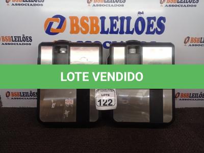 LOTE 122 - 02 PROJETORES MULTIMIDIA MARCA DIEBOLD. (NO ESTADO) ATENÇÃO! FAZER A VISITAÇÃO ANTES DE ARREMATAR, NÃO SABEMOS SE FUNCIONA. LEILÃO NÃO TEM GARANTIA E NEM DEVOLUÇÃO, SUJEITO A POSSÍVEIS AVARIAS VISÍVEIS/OCULTAS E/OU AUSÊNCIA DE COMPONENTES.