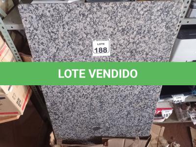 LOTE 188 - 01 PEDRA EM MÁRMORE 1.40X80CM. (NO ESTADO) ATENÇÃO! FAZER A VISITAÇÃO ANTES DE ARREMATAR, NÃO SABEMOS SE FUNCIONA. LEILÃO NÃO TEM GARANTIA E NEM DEVOLUÇÃO, SUJEITO A POSSÍVEIS AVARIAS VISÍVEIS/OCULTAS E/OU AUSÊNCIA DE COMPONENTES.