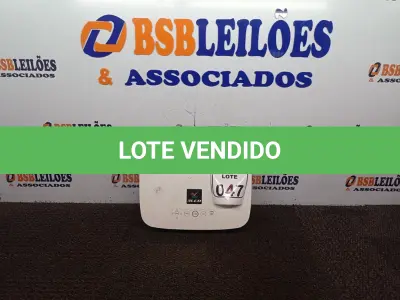 LOTE 047 - 01 PROJETOR MULTIMIDIA MARCA SONY. (NO ESTADO) ATENÇÃO! FAZER A VISITAÇÃO ANTES DE ARREMATAR, NÃO SABEMOS SE FUNCIONA. LEILÃO NÃO TEM GARANTIA E NEM DEVOLUÇÃO, SUJEITO A POSSÍVEIS AVARIAS VISÍVEIS/OCULTAS E/OU AUSÊNCIA DE COMPONENTES.