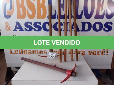 LOTE 332 - 02 PICARETAS E 04 CABOS DE MADEIRA(NOVO). (NO ESTADO) ATENÇÃO! FAZER A VISITAÇÃO ANTES DE ARREMATAR, NÃO SABEMOS SE FUNCIONA. LEILÃO NÃO TEM GARANTIA E NEM DEVOLUÇÃO, SUJEITO A POSSÍVEIS AVARIAS VISÍVEIS/OCULTAS E/OU AUSÊNCIA DE COMPONENTES.