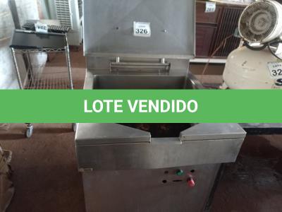 LOTE 326 - 01 FRITADEIRA INDUSTRIAL EM INOX ELÉTRICA. (NO ESTADO) ATENÇÃO! FAZER A VISITAÇÃO ANTES DE ARREMATAR, NÃO SABEMOS SE FUNCIONA. LEILÃO NÃO TEM GARANTIA E NEM DEVOLUÇÃO, SUJEITO A POSSÍVEIS AVARIAS VISÍVEIS/OCULTAS E/OU AUSÊNCIA DE COMPONENTES.