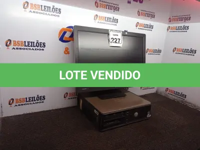 LOTE 227 - 01 PC ALL IN ONE MARCA HP E 01 CPU MARCA DELL. (NO ESTADO) ATENÇÃO! FAZER A VISITAÇÃO ANTES DE ARREMATAR, NÃO SABEMOS SE FUNCIONA. LEILÃO NÃO TEM GARANTIA E NEM DEVOLUÇÃO, SUJEITO A POSSÍVEIS AVARIAS VISÍVEIS/OCULTAS E/OU AUSÊNCIA DE COMPONENTES.