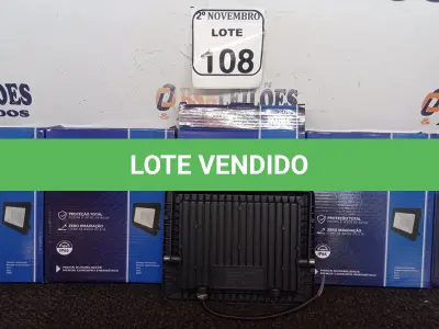 LOTE 108 - 05 REFLETORES LED AMBIENTE EXTERNO 100W(NOVO). (NO ESTADO) ATENÇÃO! FAZER A VISITAÇÃO ANTES DE ARREMATAR, NÃO SABEMOS SE FUNCIONA. LEILÃO NÃO TEM GARANTIA E NEM DEVOLUÇÃO, SUJEITO A POSSÍVEIS AVARIAS VISÍVEIS/OCULTAS E/OU AUSÊNCIA DE COMPONENTES.