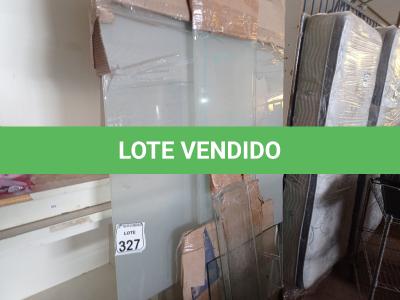 LOTE 327 - 01 LOTE C/VÁRIO VIDROS AVULSOS TAMANHOS DIVERSOS. (NO ESTADO) ATENÇÃO! FAZER A VISITAÇÃO ANTES DE ARREMATAR, NÃO SABEMOS SE FUNCIONA. LEILÃO NÃO TEM GARANTIA E NEM DEVOLUÇÃO, SUJEITO A POSSÍVEIS AVARIAS VISÍVEIS/OCULTAS E/OU AUSÊNCIA DE COMPONENTES.