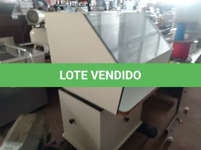 LOTE 335 - 01 ESTERILIZADOR MARCA DI CONSTAN. (NO ESTADO) ATENÇÃO! FAZER A VISITAÇÃO ANTES DE ARREMATAR, NÃO SABEMOS SE FUNCIONA. LEILÃO NÃO TEM GARANTIA E NEM DEVOLUÇÃO, SUJEITO A POSSÍVEIS AVARIAS VISÍVEIS/OCULTAS E/OU AUSÊNCIA DE COMPONENTES.