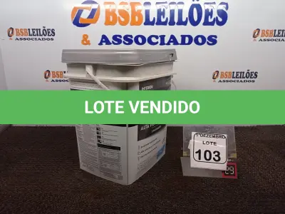 LOTE 103 - 01 BALDE DE TINTA BRANCO FOSCO MARCA SUVINIL 18L.(NOVO) (VALIDADE 09/2027)(NO ESTADO) ATENÇÃO! FAZER A VISITAÇÃO ANTES DE ARREMATAR, NÃO SABEMOS SE FUNCIONA. LEILÃO NÃO TEM GARANTIA E NEM DEVOLUÇÃO, SUJEITO A POSSÍVEIS AVARIAS VISÍVEIS/OCULTAS E/OU AUSÊNCIA DE COMPONENTES.