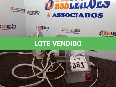 LOTE 381 - 01 FERRO P/PASSAR MARCA ROWENTA PRO IRON110V. (NO ESTADO) ATENÇÃO! FAZER A VISITAÇÃO ANTES DE ARREMATAR, NÃO SABEMOS SE FUNCIONA. LEILÃO NÃO TEM GARANTIA E NEM DEVOLUÇÃO, SUJEITO A POSSÍVEIS AVARIAS VISÍVEIS/OCULTAS E/OU AUSÊNCIA DE COMPONENTES.
