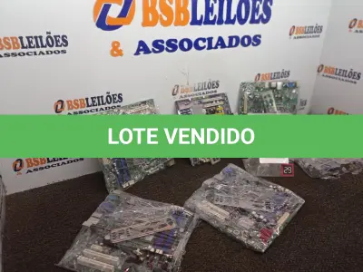 LOTE 081 - 06 PLACAS MÃE MARCAS E MODELOS DIVERSOS. (NO ESTADO) ATENÇÃO! FAZER A VISITAÇÃO ANTES DE ARREMATAR, NÃO SABEMOS SE FUNCIONA. LEILÃO NÃO TEM GARANTIA E NEM DEVOLUÇÃO, SUJEITO A POSSÍVEIS AVARIAS VISÍVEIS/OCULTAS E/OU AUSÊNCIA DE COMPONENTES.