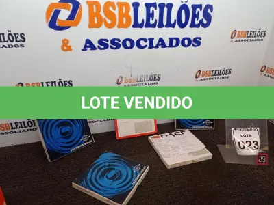 LOTE 023 - 05 FITAS ANTIGAS. (NO ESTADO) ATENÇÃO! FAZER A VISITAÇÃO ANTES DE ARREMATAR, NÃO SABEMOS SE FUNCIONA. LEILÃO NÃO TEM GARANTIA E NEM DEVOLUÇÃO, SUJEITO A POSSÍVEIS AVARIAS VISÍVEIS/OCULTAS E/OU AUSÊNCIA DE COMPONENTES.