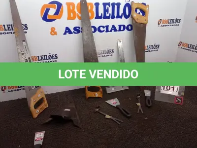 LOTE 101 - 03 SERROTES 01 ESQUADRO E 02 ESPÁTULAS. (NO ESTADO) ATENÇÃO! FAZER A VISITAÇÃO ANTES DE ARREMATAR, NÃO SABEMOS SE FUNCIONA. LEILÃO NÃO TEM GARANTIA E NEM DEVOLUÇÃO, SUJEITO A POSSÍVEIS AVARIAS VISÍVEIS/OCULTAS E/OU AUSÊNCIA DE COMPONENTES.