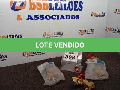 LOTE 398 - 04 REGISTROS DE GAVETA EM METAL MARCAS E MODELOS DIVERSOS(NOVO). (NO ESTADO) ATENÇÃO! FAZER A VISITAÇÃO ANTES DE ARREMATAR, NÃO SABEMOS SE FUNCIONA. LEILÃO NÃO TEM GARANTIA E NEM DEVOLUÇÃO, SUJEITO A POSSÍVEIS AVARIAS VISÍVEIS/OCULTAS E/OU AUSÊNCIA DE COMPONENTES.