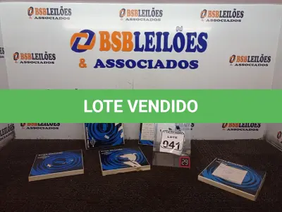 LOTE 041 - 05 FITAS ANTIGAS. (NO ESTADO) ATENÇÃO! FAZER A VISITAÇÃO ANTES DE ARREMATAR, NÃO SABEMOS SE FUNCIONA. LEILÃO NÃO TEM GARANTIA E NEM DEVOLUÇÃO, SUJEITO A POSSÍVEIS AVARIAS VISÍVEIS/OCULTAS E/OU AUSÊNCIA DE COMPONENTES.