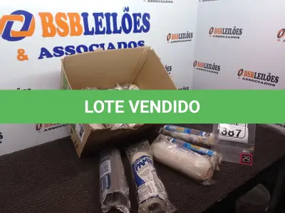 LOTE 387 - 01 LOTE C/APROXIMADAMENTE 13 ROLOS P/PINTURA MARCAS E MODELOS DIVERSOS(NOVO). (NO ESTADO) ATENÇÃO! FAZER A VISITAÇÃO ANTES DE ARREMATAR, NÃO SABEMOS SE FUNCIONA. LEILÃO NÃO TEM GARANTIA E NEM DEVOLUÇÃO, SUJEITO A POSSÍVEIS AVARIAS VISÍVEIS/OCULTAS E/OU AUSÊNCIA DE COMPONENTES.