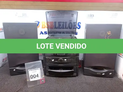 LOTE 004 - 01 MICROSSYSTEM MARCA SHARK ANTIGO. (NO ESTADO) ATENÇÃO! FAZER A VISITAÇÃO ANTES DE ARREMATAR, NÃO SABEMOS SE FUNCIONA. LEILÃO NÃO TEM GARANTIA E NEM DEVOLUÇÃO, SUJEITO A POSSÍVEIS AVARIAS VISÍVEIS/OCULTAS E/OU AUSÊNCIA DE COMPONENTES.