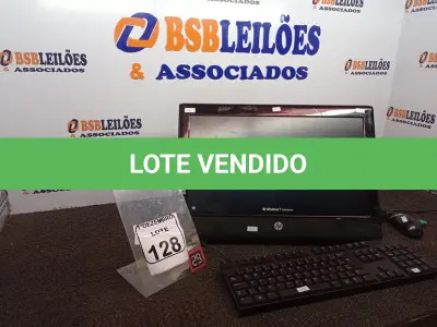 LOTE 128 - 01 ALL IN ONE MARCA HP COM TECLADO E MOUSE. (NO ESTADO) ATENÇÃO! FAZER A VISITAÇÃO ANTES DE ARREMATAR, NÃO SABEMOS SE FUNCIONA. LEILÃO NÃO TEM GARANTIA E NEM DEVOLUÇÃO, SUJEITO A POSSÍVEIS AVARIAS VISÍVEIS/OCULTAS E/OU AUSÊNCIA DE COMPONENTES.
