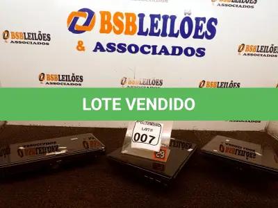 LOTE 007 - 03 NETBOOKS MARCA POSITIVO P/RETIRADA DE PEÇAS. (NO ESTADO) ATENÇÃO! FAZER A VISITAÇÃO ANTES DE ARREMATAR, NÃO SABEMOS SE FUNCIONA. LEILÃO NÃO TEM GARANTIA E NEM DEVOLUÇÃO, SUJEITO A POSSÍVEIS AVARIAS VISÍVEIS/OCULTAS E/OU AUSÊNCIA DE COMPONENTES.
