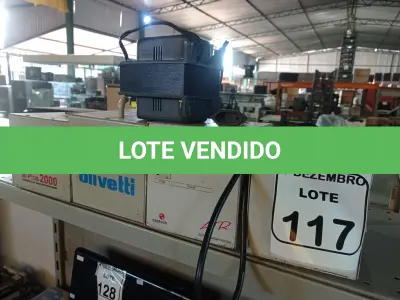 LOTE 117 - 05 TRANSFORMADORES DE ENERGIA MODELOS DIVERSOS. (NO ESTADO) ATENÇÃO! FAZER A VISITAÇÃO ANTES DE ARREMATAR, NÃO SABEMOS SE FUNCIONA. LEILÃO NÃO TEM GARANTIA E NEM DEVOLUÇÃO, SUJEITO A POSSÍVEIS AVARIAS VISÍVEIS/OCULTAS E/OU AUSÊNCIA DE COMPONENTES.