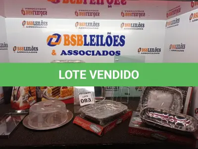 LOTE 083 - 01 PORTA BOLO 03 TRAVESSAS EM INOX 01 SUPORTE P/GARRAFAS E 05 TÁBUAS DE VIDRO. (NO ESTADO) ATENÇÃO! FAZER A VISITAÇÃO ANTES DE ARREMATAR, NÃO SABEMOS SE FUNCIONA. LEILÃO NÃO TEM GARANTIA E NEM DEVOLUÇÃO, SUJEITO A POSSÍVEIS AVARIAS VISÍVEIS/OCULTAS E/OU AUSÊNCIA DE COMPONENTES.