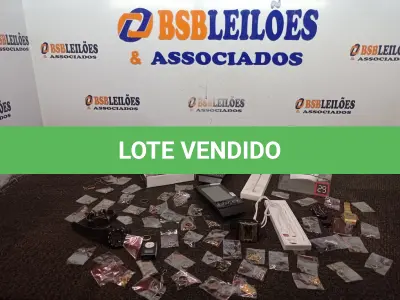 LOTE 054 - 01 PLACA ELETRÔNICA UNIVERSAL, DIVERSAS BIJUTERIAS, ELETRÔNICOS DIVERSOS E 04 RELÓGIOS. (NO ESTADO) ATENÇÃO! FAZER A VISITAÇÃO ANTES DE ARREMATAR, NÃO SABEMOS SE FUNCIONA. LEILÃO NÃO TEM GARANTIA E NEM DEVOLUÇÃO, SUJEITO A POSSÍVEIS AVARIAS VISÍVEIS/OCULTAS E/OU AUSÊNCIA DE COMPONENTES.