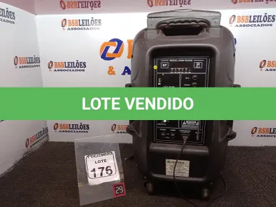 LOTE 176 - 01 CAIXA DE SOM MARCA MONDIAL (NO ESTADO) ATENÇÃO! FAZER A VISITAÇÃO ANTES DE ARREMATAR, NÃO SABEMOS SE FUNCIONA. LEILÃO NÃO TEM GARANTIA E NEM DEVOLUÇÃO, SUJEITO A POSSÍVEIS AVARIAS VISÍVEIS/OCULTAS E/OU AUSÊNCIA DE COMPONENTES.