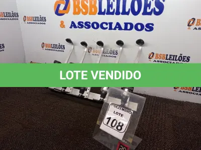 LOTE 108 - 05 DOSADORES DE BEBIDAS. (NO ESTADO) ATENÇÃO! FAZER A VISITAÇÃO ANTES DE ARREMATAR, NÃO SABEMOS SE FUNCIONA. LEILÃO NÃO TEM GARANTIA E NEM DEVOLUÇÃO, SUJEITO A POSSÍVEIS AVARIAS VISÍVEIS/OCULTAS E/OU AUSÊNCIA DE COMPONENTES.