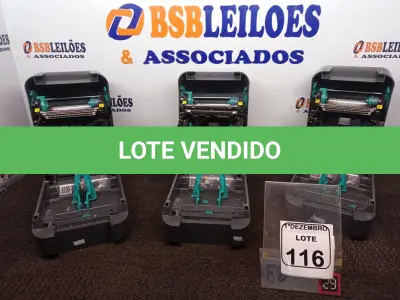 LOTE 116 - 03 IMPRESSORAS DE ETIQUETA MARCA ZEBRA. (NO ESTADO) ATENÇÃO! FAZER A VISITAÇÃO ANTES DE ARREMATAR, NÃO SABEMOS SE FUNCIONA. LEILÃO NÃO TEM GARANTIA E NEM DEVOLUÇÃO, SUJEITO A POSSÍVEIS AVARIAS VISÍVEIS/OCULTAS E/OU AUSÊNCIA DE COMPONENTES.