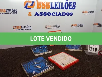 LOTE 115 - 05 FITAS ANTIGAS. (NO ESTADO) ATENÇÃO! FAZER A VISITAÇÃO ANTES DE ARREMATAR, NÃO SABEMOS SE FUNCIONA. LEILÃO NÃO TEM GARANTIA E NEM DEVOLUÇÃO, SUJEITO A POSSÍVEIS AVARIAS VISÍVEIS/OCULTAS E/OU AUSÊNCIA DE COMPONENTES.