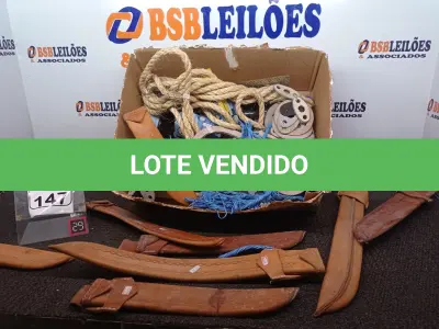 LOTE 147 - 01 LOTE C/DIVERSAS BAINHAS EM COURO P/FACÃO, CORDAS, JUNTAS EM COURO E MATERIAIS DIVERSOS. (NO ESTADO) ATENÇÃO! FAZER A VISITAÇÃO ANTES DE ARREMATAR, NÃO SABEMOS SE FUNCIONA. LEILÃO NÃO TEM GARANTIA E NEM DEVOLUÇÃO, SUJEITO A POSSÍVEIS AVARIAS VISÍVEIS/OCULTAS E/OU AUSÊNCIA DE COMPONENTES.