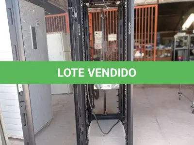 LOTE 469 - 01 RACK DE FERRO MARCA APC. (NO ESTADO) ATENÇÃO! FAZER A VISITAÇÃO ANTES DE ARREMATAR, NÃO SABEMOS SE FUNCIONA. LEILÃO NÃO TEM GARANTIA E NEM DEVOLUÇÃO, SUJEITO A POSSÍVEIS AVARIAS VISÍVEIS/OCULTAS E/OU AUSÊNCIA DE COMPONENTES.