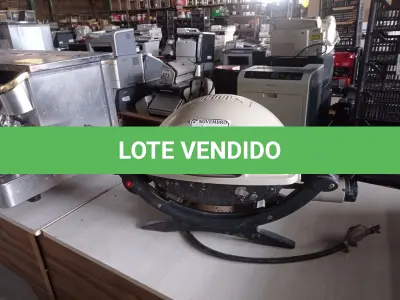 LOTE 382 - 01 CHURRASQUEIRA A GÁS MARCA WEPER. (NO ESTADO) ATENÇÃO! FAZER A VISITAÇÃO ANTES DE ARREMATAR, NÃO SABEMOS SE FUNCIONA. LEILÃO NÃO TEM GARANTIA E NEM DEVOLUÇÃO, SUJEITO A POSSÍVEIS AVARIAS VISÍVEIS/OCULTAS E/OU AUSÊNCIA DE COMPONENTES.