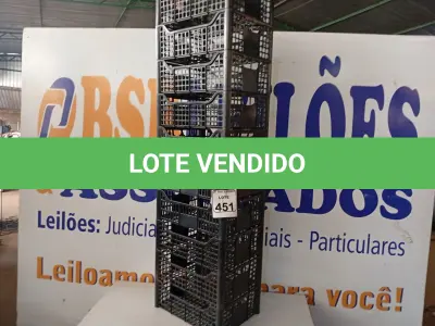 LOTE 451 - 10 CESTAS ORGANIZADORAS DE PLÁSTICO (NOVO). (NO ESTADO) ATENÇÃO! FAZER A VISITAÇÃO ANTES DE ARREMATAR, NÃO SABEMOS SE FUNCIONA. LEILÃO NÃO TEM GARANTIA E NEM DEVOLUÇÃO, SUJEITO A POSSÍVEIS AVARIAS VISÍVEIS/OCULTAS E/OU AUSÊNCIA DE COMPONENTES.