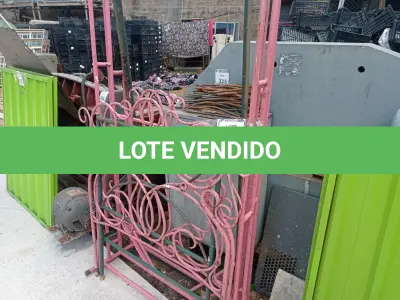 LOTE 467 - 03 CAMAS DE FERRO. (NO ESTADO) ATENÇÃO! FAZER A VISITAÇÃO ANTES DE ARREMATAR, NÃO SABEMOS SE FUNCIONA. LEILÃO NÃO TEM GARANTIA E NEM DEVOLUÇÃO, SUJEITO A POSSÍVEIS AVARIAS VISÍVEIS/OCULTAS E/OU AUSÊNCIA DE COMPONENTES.