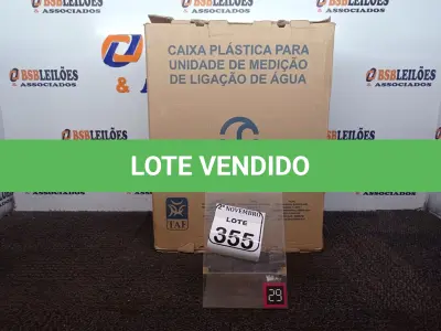 LOTE 355 - 01 CAIXA PLÁSTICA PARA UNIDADE DE MEDIÇÃO DE LIGAÇÃO DE ÁGUA(NOVO). (NO ESTADO) ATENÇÃO! FAZER A VISITAÇÃO ANTES DE ARREMATAR, NÃO SABEMOS SE FUNCIONA. LEILÃO NÃO TEM GARANTIA E NEM DEVOLUÇÃO, SUJEITO A POSSÍVEIS AVARIAS VISÍVEIS/OCULTAS E/OU AUSÊNCIA DE COMPONENTES.