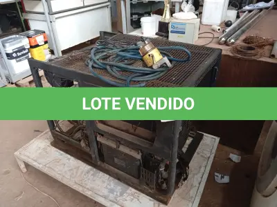 LOTE 437 - 01 GERADOR A DIESEL C/AVARIAS. (NO ESTADO) ATENÇÃO! FAZER A VISITAÇÃO ANTES DE ARREMATAR, NÃO SABEMOS SE FUNCIONA. LEILÃO NÃO TEM GARANTIA E NEM DEVOLUÇÃO, SUJEITO A POSSÍVEIS AVARIAS VISÍVEIS/OCULTAS E/OU AUSÊNCIA DE COMPONENTES.