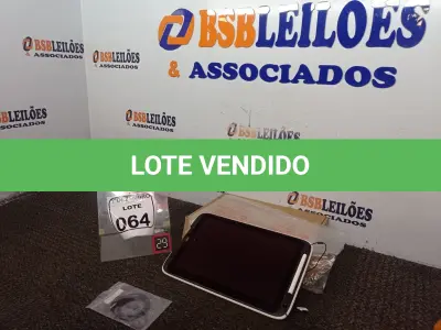 LOTE 064 - 01 TABLET MARCA INTEL. (NO ESTADO) ATENÇÃO! FAZER A VISITAÇÃO ANTES DE ARREMATAR, NÃO SABEMOS SE FUNCIONA. LEILÃO NÃO TEM GARANTIA E NEM DEVOLUÇÃO, SUJEITO A POSSÍVEIS AVARIAS VISÍVEIS/OCULTAS E/OU AUSÊNCIA DE COMPONENTES.