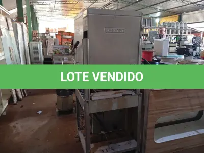LOTE 433 - 01 LAVA-LOUÇAS INDUSTRIAL EM INOX MARCA HOBART (NO ESTADO) ATENÇÃO! FAZER A VISITAÇÃO ANTES DE ARREMATAR, NÃO SABEMOS SE FUNCIONA. LEILÃO NÃO TEM GARANTIA E NEM DEVOLUÇÃO, SUJEITO A POSSÍVEIS AVARIAS VISÍVEIS/OCULTAS E/OU AUSÊNCIA DE COMPONENTES.