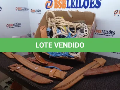 LOTE 147 - 01 LOTE C/DIVERSAS BAINHAS EM COURO P/FACÃO, CORDAS, JUNTAS EM COURO E MATERIAIS DIVERSOS. (NO ESTADO) ATENÇÃO! FAZER A VISITAÇÃO ANTES DE ARREMATAR, NÃO SABEMOS SE FUNCIONA. LEILÃO NÃO TEM GARANTIA E NEM DEVOLUÇÃO, SUJEITO A POSSÍVEIS AVARIAS VISÍVEIS/OCULTAS E/OU AUSÊNCIA DE COMPONENTES.