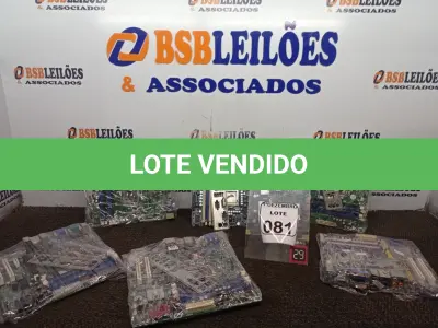 LOTE 081 - 06 PLACAS MÃE MARCAS E MODELOS DIVERSOS. (NO ESTADO) ATENÇÃO! FAZER A VISITAÇÃO ANTES DE ARREMATAR, NÃO SABEMOS SE FUNCIONA. LEILÃO NÃO TEM GARANTIA E NEM DEVOLUÇÃO, SUJEITO A POSSÍVEIS AVARIAS VISÍVEIS/OCULTAS E/OU AUSÊNCIA DE COMPONENTES.
