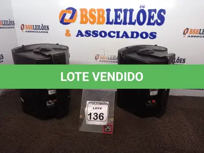 LOTE 136 - 02 CAIXAS DE SOM PASSIVA MARCA ONEAL. (NO ESTADO) ATENÇÃO! FAZER A VISITAÇÃO ANTES DE ARREMATAR, NÃO SABEMOS SE FUNCIONA. LEILÃO NÃO TEM GARANTIA E NEM DEVOLUÇÃO, SUJEITO A POSSÍVEIS AVARIAS VISÍVEIS/OCULTAS E/OU AUSÊNCIA DE COMPONENTES.