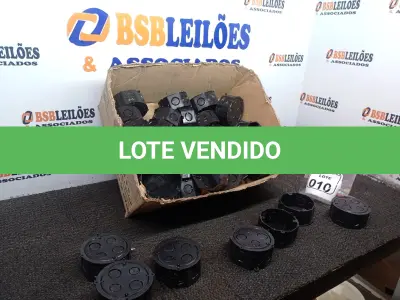 LOTE 010 - 01 LOTE C/DIVERSAS CAIXAS OCTOGONAIS DE PASSAGEM. (NO ESTADO) ATENÇÃO! FAZER A VISITAÇÃO ANTES DE ARREMATAR, NÃO SABEMOS SE FUNCIONA. LEILÃO NÃO TEM GARANTIA E NEM DEVOLUÇÃO, SUJEITO A POSSÍVEIS AVARIAS VISÍVEIS/OCULTAS E/OU AUSÊNCIA DE COMPONENTES.