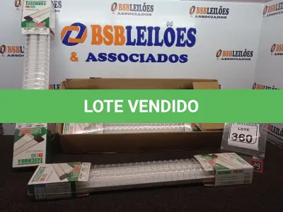 LOTE 360 - 06 LUMINÁRIAS LUMIFACIL TASCHIBRA (NO ESTADO) ATENÇÃO! FAZER A VISITAÇÃO ANTES DE ARREMATAR, NÃO SABEMOS SE FUNCIONA. LEILÃO NÃO TEM GARANTIA E NEM DEVOLUÇÃO, SUJEITO A POSSÍVEIS AVARIAS VISÍVEIS/OCULTAS E/OU AUSÊNCIA DE COMPONENTES.