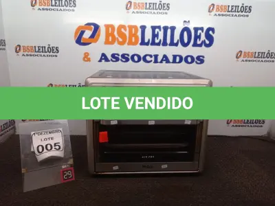 LOTE 005 - 01 FORNO AIR FRYER ELÉTRICO MARCA PHILCO 127V. (NO ESTADO) ATENÇÃO! FAZER A VISITAÇÃO ANTES DE ARREMATAR, NÃO SABEMOS SE FUNCIONA. LEILÃO NÃO TEM GARANTIA E NEM DEVOLUÇÃO, SUJEITO A POSSÍVEIS AVARIAS VISÍVEIS/OCULTAS E/OU AUSÊNCIA DE COMPONENTES.