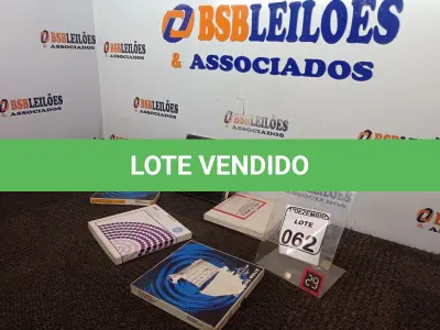 LOTE 062 - 05 FITAS ANTIGAS. (NO ESTADO) ATENÇÃO! FAZER A VISITAÇÃO ANTES DE ARREMATAR, NÃO SABEMOS SE FUNCIONA. LEILÃO NÃO TEM GARANTIA E NEM DEVOLUÇÃO, SUJEITO A POSSÍVEIS AVARIAS VISÍVEIS/OCULTAS E/OU AUSÊNCIA DE COMPONENTES.