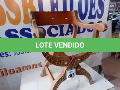 LOTE 287 - 01 CADEIRA EM MADEIRA ANTIGA. (NO ESTADO) ATENÇÃO! FAZER A VISITAÇÃO ANTES DE ARREMATAR, NÃO SABEMOS SE FUNCIONA. LEILÃO NÃO TEM GARANTIA E NEM DEVOLUÇÃO, SUJEITO A POSSÍVEIS AVARIAS VISÍVEIS/OCULTAS E/OU AUSÊNCIA DE COMPONENTES.