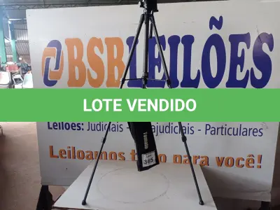 LOTE 365 - 01 TRIPÉ P/CÂMERA MARCA TOMATE(NOVO). (NO ESTADO) ATENÇÃO! FAZER A VISITAÇÃO ANTES DE ARREMATAR, NÃO SABEMOS SE FUNCIONA. LEILÃO NÃO TEM GARANTIA E NEM DEVOLUÇÃO, SUJEITO A POSSÍVEIS AVARIAS VISÍVEIS/OCULTAS E/OU AUSÊNCIA DE COMPONENTES.